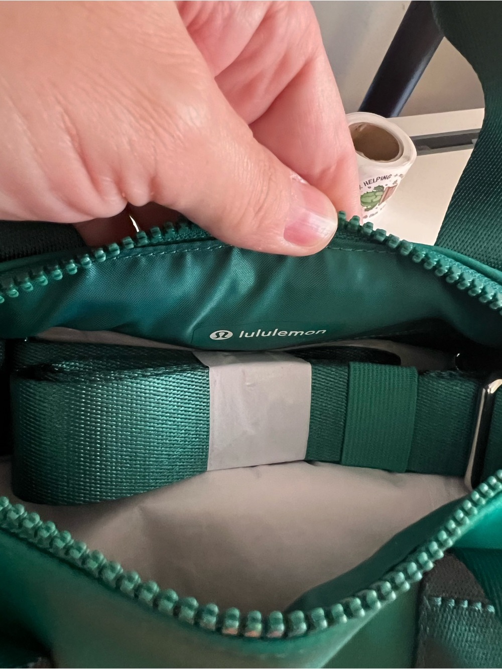 #828 NWT Lululemon Knit Nylon Mini Barrel Duffle 5L Cascadia Green Rare - Picture 3 of 7